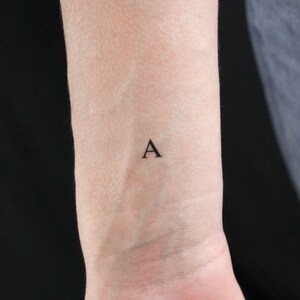 Großbuchstaben Alpha temporäres Tattoo (3er Set)