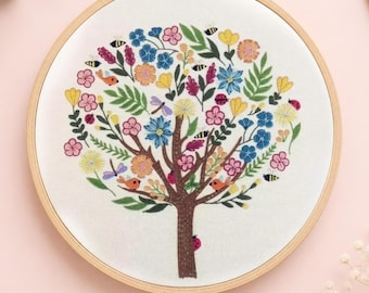Bugs in Bloom hand embroidery kit, Pre printed embroidery fabric, DMC thread, nature beginner embroidery