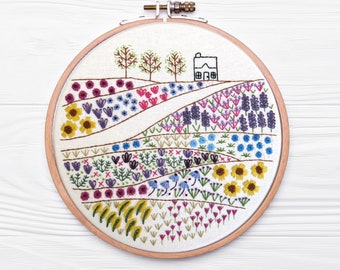 Flower Meadow Cottage Hand Borduur PDF Patroon, bloemenborduurwerk, natuurborduurpatroon. Bloemenhandborduurontwerp.