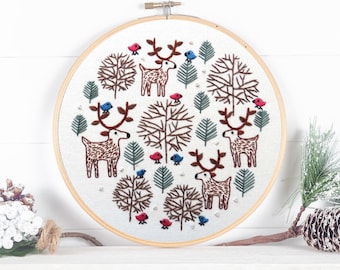 Merry Moose, Pre Printed Fabric Panel PLUS PDF Pattern, hand embroidery pattern and fabric, Christmas Hand embroidery design