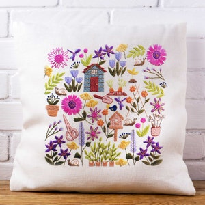 How does your Garden Grow, Pre Printed Fabric Panel PLUS Pattern, hand embroidery pattern