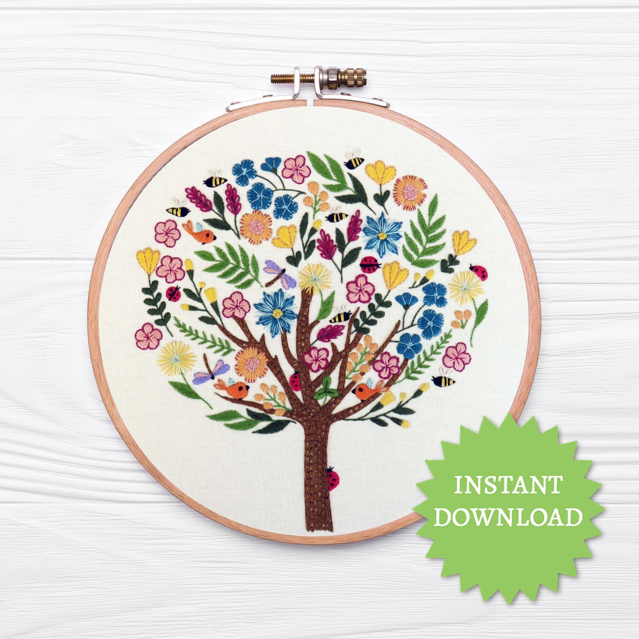 手刺繍パターン、花を咲かせる虫、カラフルな刺繍フープアート、PDF