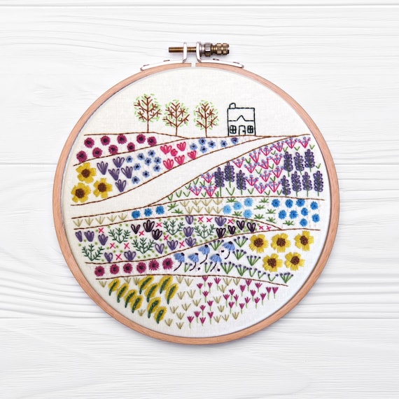 Flower Meadow Cottage Hand Embroidery Kit, Pre Printed Embroidery Fabric, Hand  Embroidery Supplies, Embroidery Hoop Art 