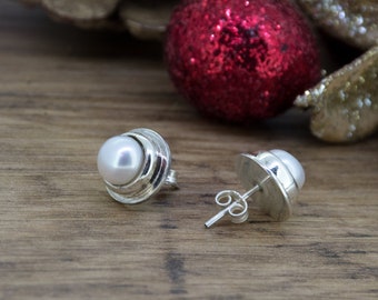 Pearl Stud Earrings, White Pearl Earrings, June Birthstone Earrings