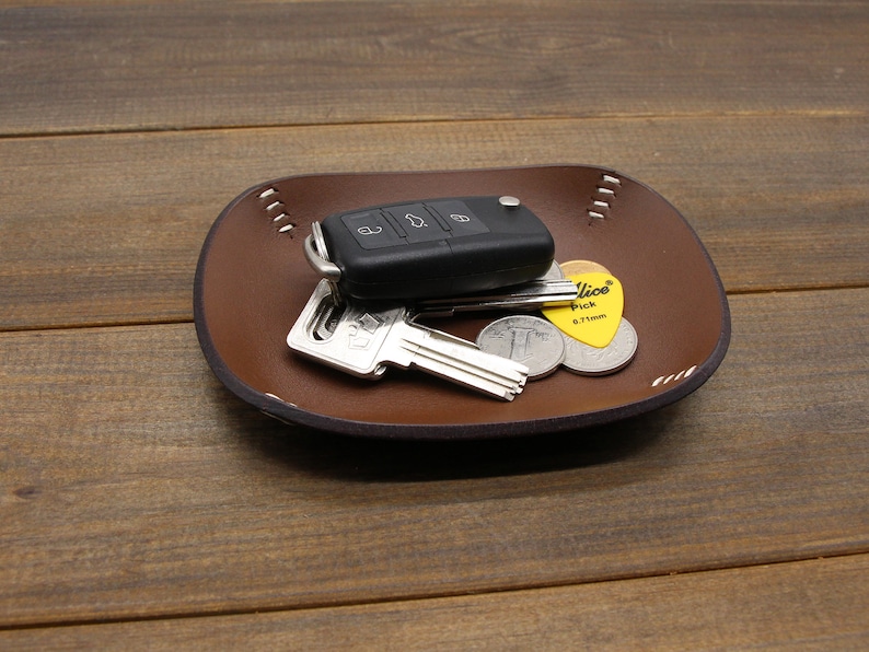 Leather Valet tray,Hand Crafted Leather Office Desk Organizer,Custom Storage Tray,Leather tray,Gift for Groom,Anniversary gift,Husband Gift image 4