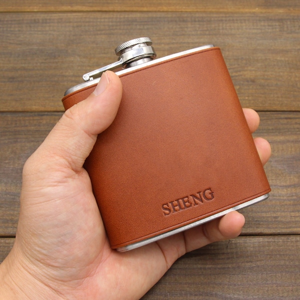 Personalized Leather Flask,Custom Flask, Monogrammed Flask,Engraved Flask,Leather hip flask,Groomsman Flask,Gifts for Men,Wedding Gift