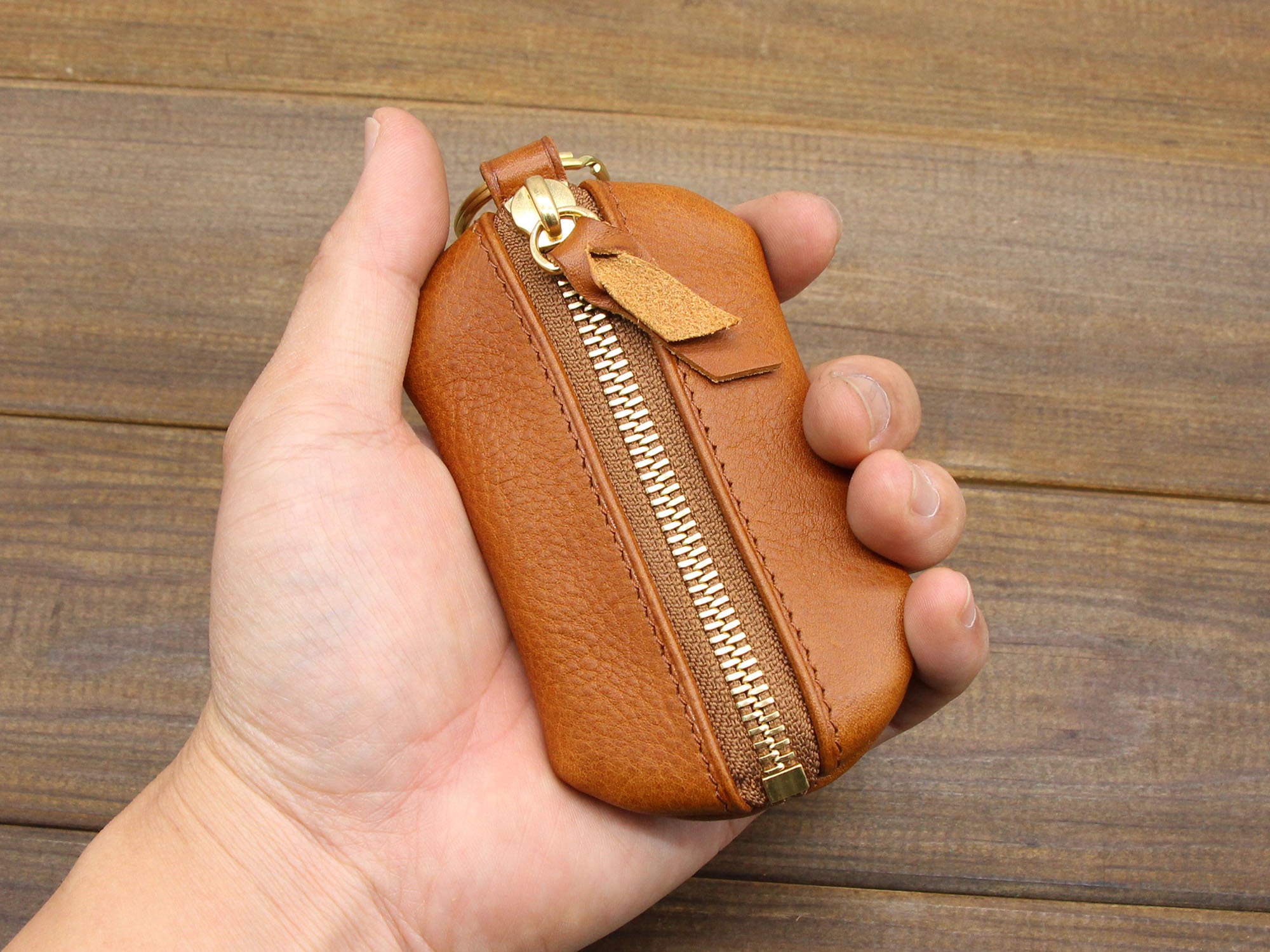 CONTACT'S – Mini portefeuille en cuir véritable pour hommes, étui AirTag,  porte-cartes, petit porte-monnaie YKK avec fermeture éclair autour,  pochette