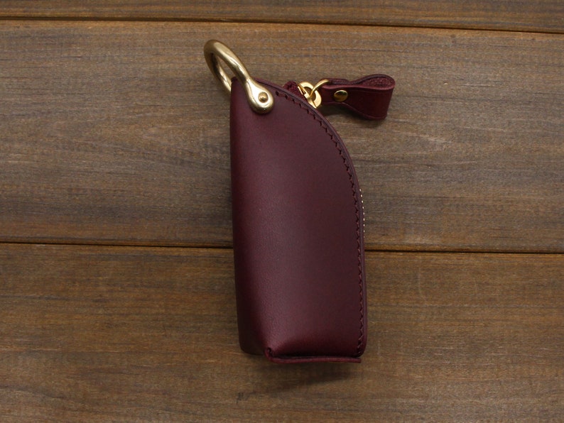 Handmade Leather Zipper Car Key Case,Key Bag,Leather key holder,Leather key pouch,Key Organizer,Leather Key Pocket,Leather car keychain Wine red