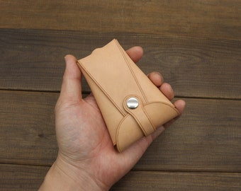 Leather key holder with pull strap,Leather Key Pocket, Leather Car Key Case,Key Bag,keychain,Key Organizer, key pouch, handmade key case