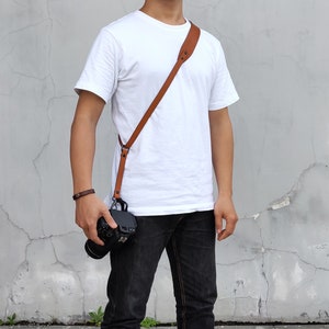 Personalized Sling Leather Camera Strap Photographer Strap Shoulder Sling Camera Strap Gift Custom Strap for Photographer DSLR Black Brown