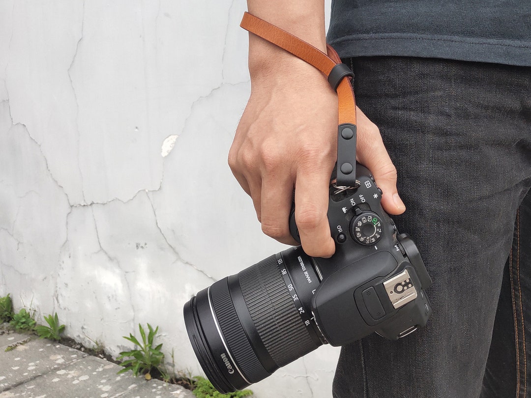 Adjustable Leather Camera Wrist Strap Grip Strap for DSLR Wrist