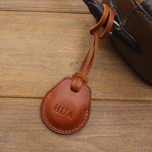 Funda de cuero personalizada para AirTag, llavero personalizado para AirTag, colgante de cuero para bolso, llavero con funda de cuero para AirTag, funda para llave AirTag