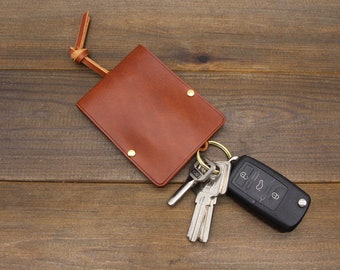 Leather key holder,Personalized Leather Car Key Case,leather key organizer,Leather key case,leather keychain,key cover,Leather car keychain