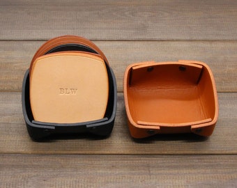 Cuero Coaster Set, 6pcs Coaster 1pcs Coaster contenedor, personalizado bar regalo, regalo de nombre de la familia, posavasos personalizados, costas de cuero