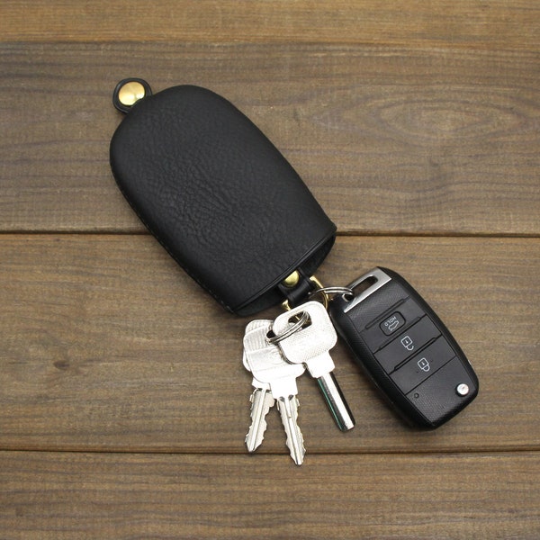 Handmade Leather car key case,Personalized Leather car keychain,Leather key holder,Key pouch,Leather Key cover,Leather gifts,Gift for her