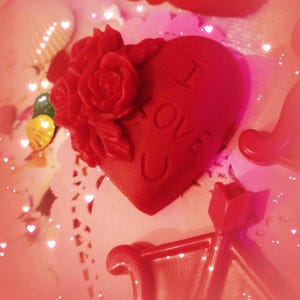 strawberry icecream scented soap set, vegan shea butter hearts
