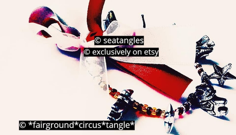 tangle bracelet *seatangles*fairground*circus*tangle* simple vintage red bangle bead bracelet colorful