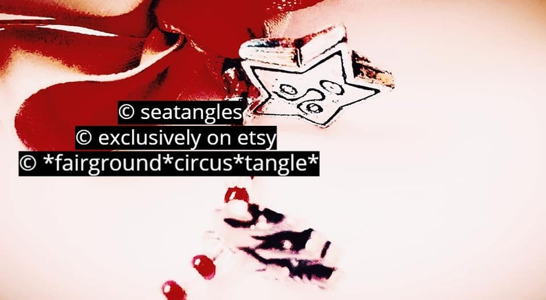 tangle bracelet *seatangles*fairground*circus*tangle* simple vintage red bangle bead bracelet colorful