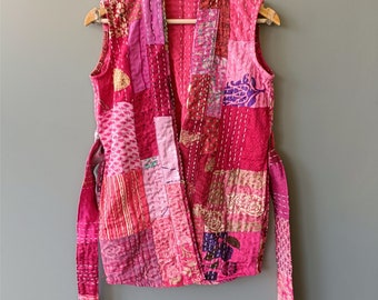 Kantha vest jas, Indiase handgemaakte katoenen vest jas, vrouwen dragen mouwloos vest, cadeau voor haar, kort vest