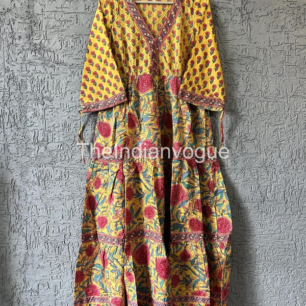 Katoenen jurk met bloemenhandblokprint: diepe hals lente/zomer