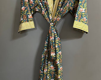 Floral print Kimono, Cotton kimono Robes, Soft and comfortable Bath robes, wrap dress, House Coat Robe,Bridal Robe,Beach wear,Frida Robe.