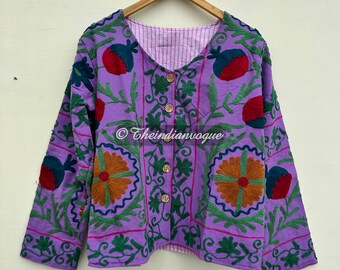 Indische Vintage Baumwoll-Suzani-Jacke, Stickerei-Blumenmantel, handgemachte kurze Jacke, klassische Jacke, Boho-Überzieher-Handjacke