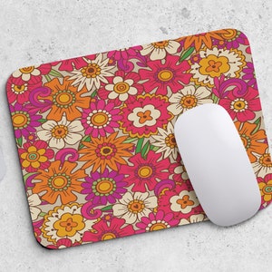 Groovy 70es Mouse Pad Flowers Mousepad Office Decor for Women Desk Accessories Hippie Gift for Coworker Boss MB263