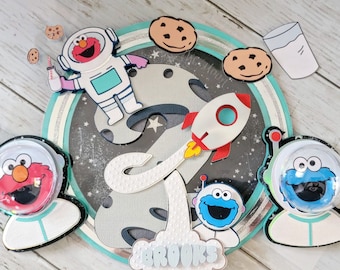 2 the Moon Space Cake Topper