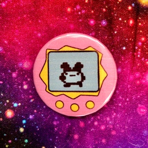Tamagotchi badge - 90s badge - 90s kid badge - nostalgia badge - 90s nostalgia badge - retro badge - virtual pet badge