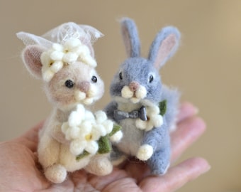 Small Bunnies wedding figurines bride and groom, wedding beige and gray Rabbits cake topper couple, wedding couple sculpture, wedding gift