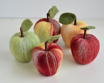 One or set Needle felt apple in different collors with leaf in life size, decorative apple fruit, wool fruits for plate