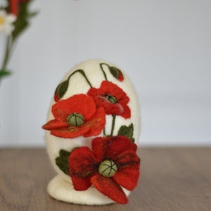 Easter decoration felt easter egg 3D red poppies 5in apx12cm on a stand, easter decoration, gift for family image 1