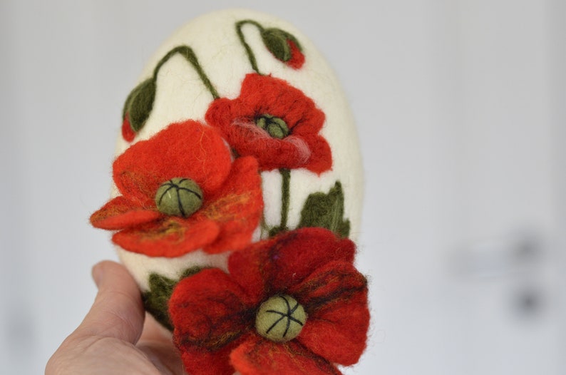 Easter decoration felt easter egg 3D red poppies 5in apx12cm on a stand, easter decoration, gift for family image 7