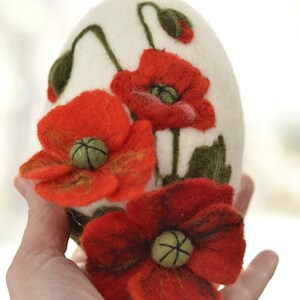 Easter decoration felt easter egg 3D red poppies 5in apx12cm on a stand, easter decoration, gift for family image 8