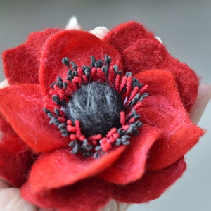 Red Felted Poppy Brooch, Wool Flower Pin, Handmade Jewelry