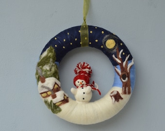 Handmade felt Christmas wreath with snowman in a CXhristmas night, door or wall hanging Holiday decoration, Christmas gift for family