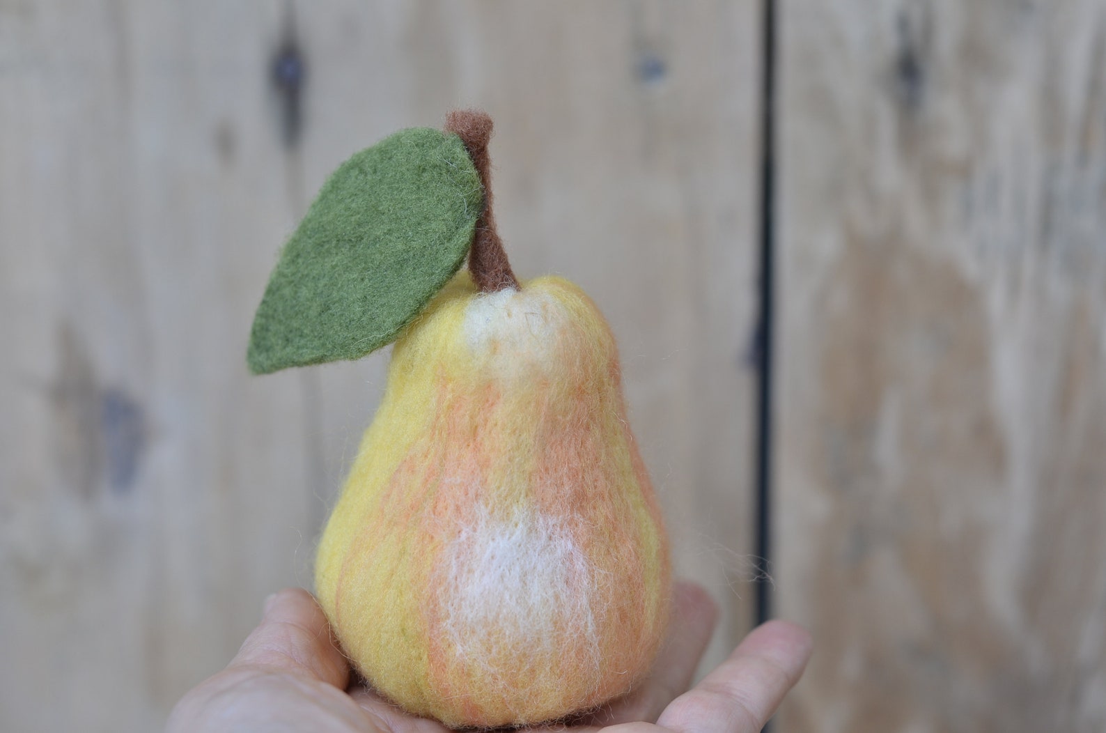 Needle Felt Pear Different Collors With Leaf in Life Size, Wool Fruits ...