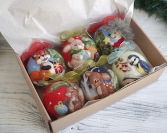 One ot set small Felt Christmas ball Christmas tree hanging decoration with forest animals ornaments, great Christmas family gift