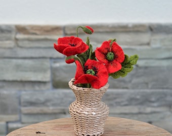 Floral arrangement poppies bouquet in handmade paper vase, artificial poppy flower summer bouquet, felt flowers bouquet