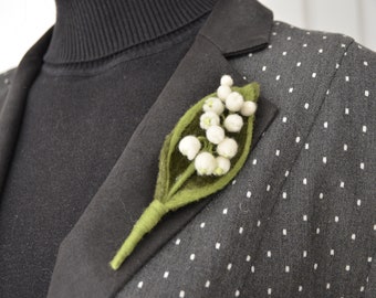 Felt brooch lily of the valley flower pin, Lily of the valley brooch, handmade wildflower art jewelry for clothes,