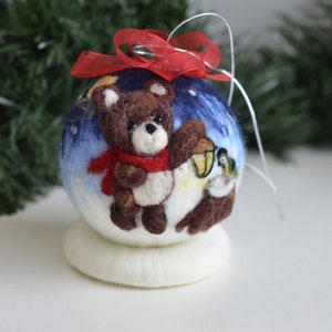 Nadel gefilzt handgemacht Filz Weihnachtskugel Teddy Bär Ornament, Winter Bild, Weihnachtsbaum Spielzeug Dekoration, personalisierte Weihnachtsgeschenk