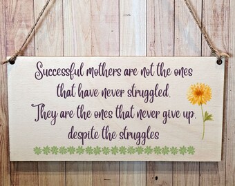 Second Ave Cute Mother's Never Give Up Wooden Hanging Gift Sign Plaque Mum Mummy Mother's Day Birthday