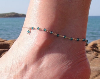 Bracelet De Cheville Doré Brillant Avec Perles Olive Et Turquoise – Modèle 683 – Occasion En Très Bon état
