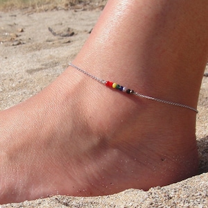 Bracelet de fierté, anklets de fierté, anklet pour des femmes, anklets pour la femme, bracelet argenté, bijoux de corps, bracelet sterling d’argent, anklet pour la femme