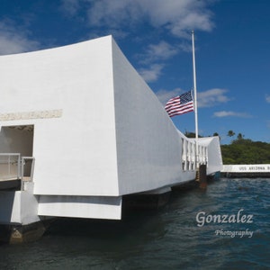 Photo du mémorial de l&#39;USS Arizona : oeuvre d&#39;art de la marine américaine à Pearl Harbor (téléchargement numérique)