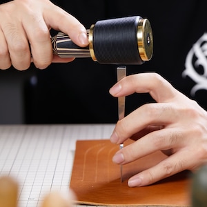 Japanese Style Leather Pricking Iron: Stitching Chisel Tool (2.5/3.0/4.0/4.5mm)