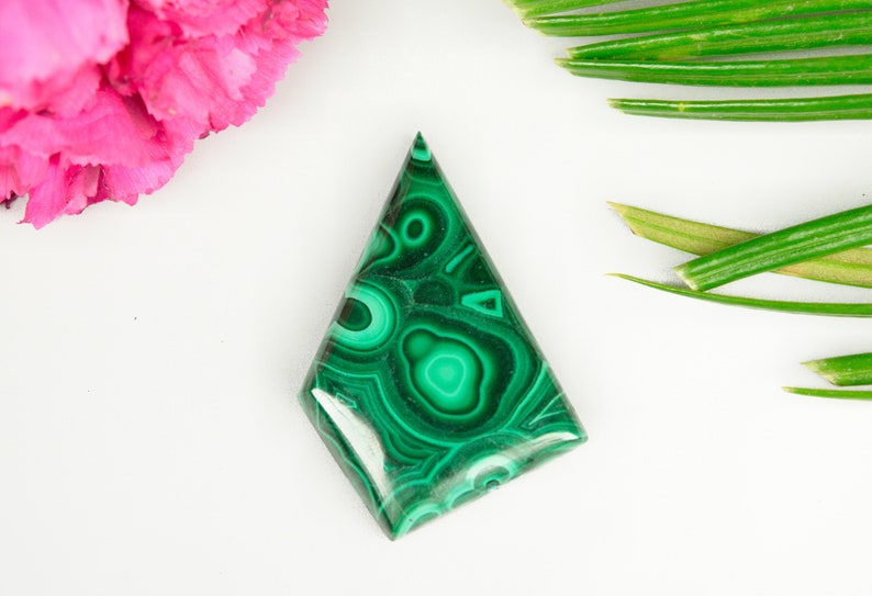Excellent Quality Natural Malachite Cabochon Fancy Kite Shape Gemstone Malachite Cabochon Highly Polished Genuine Gemstone Loose Stone
