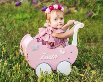 Rosa Puppenwagen mit Leinen & Name, Geschenk zum 1. Geburtstag, HolzKinderwagen mit Namen, Individuelles Kinderspielzeug, Puppenzubehör