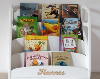 Kinder Bücherregal – Personalisierte Montessori Bibliothek mit Namen, in mehreren Farben erhältlich