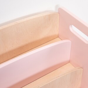 Librería Montessori rosa: estantería de madera para guardería y sala de juegos imagen 6